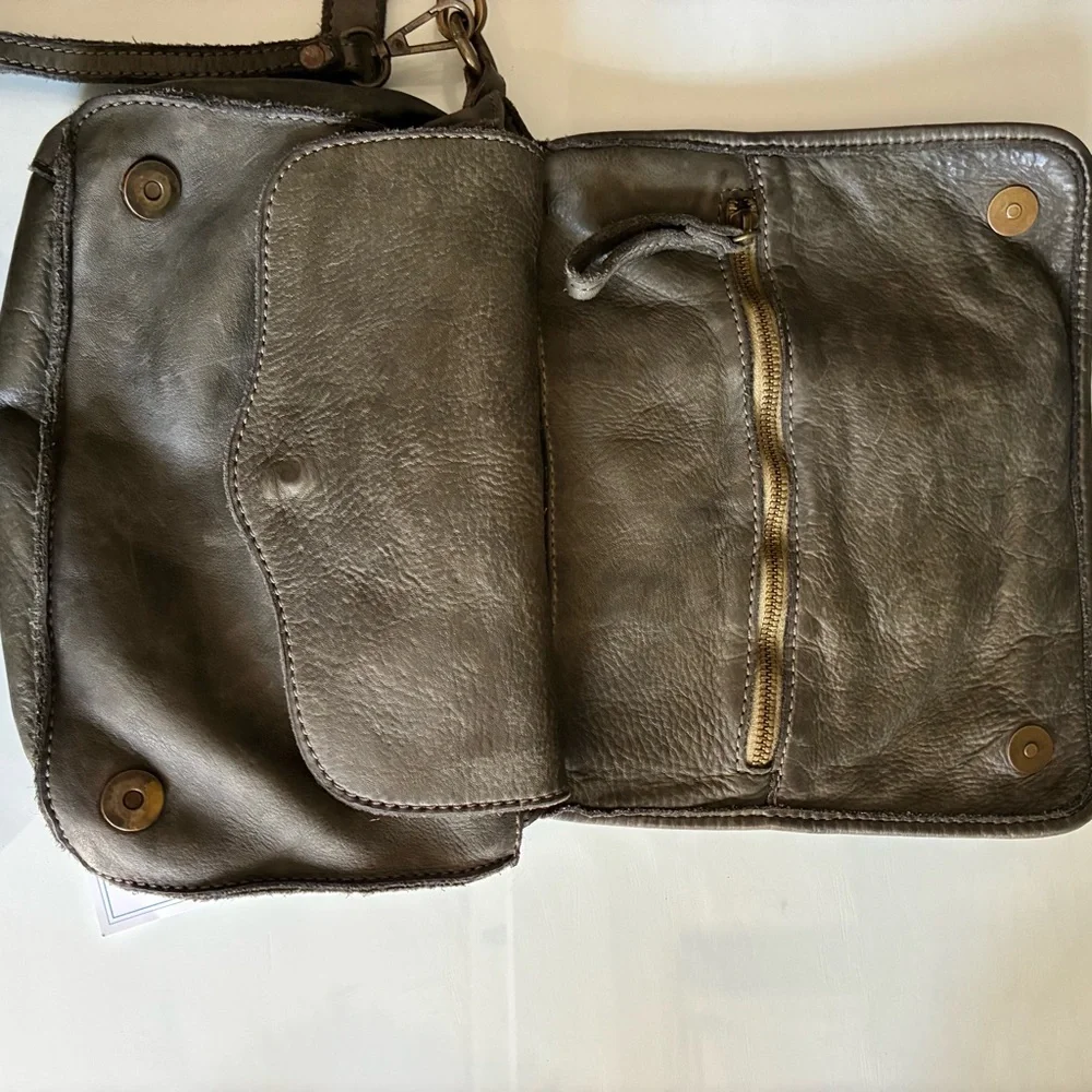 Sundance Italian Leather Studded Crossbody in Olive  Mossy Green NWT - Picture 6 of 11